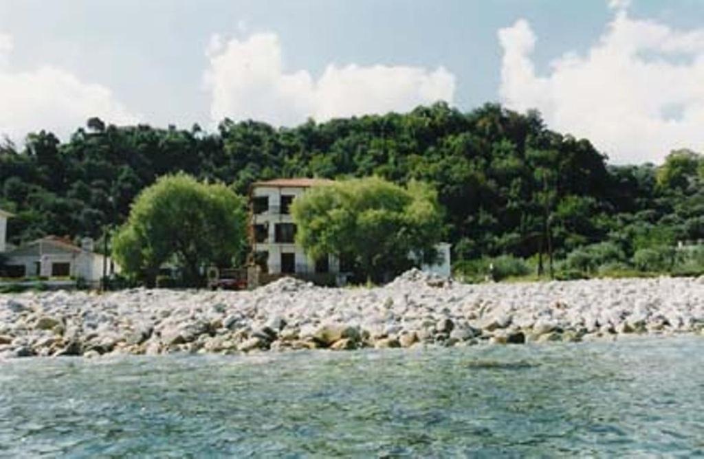 Hotel Votsala Chorefton Bagian luar foto