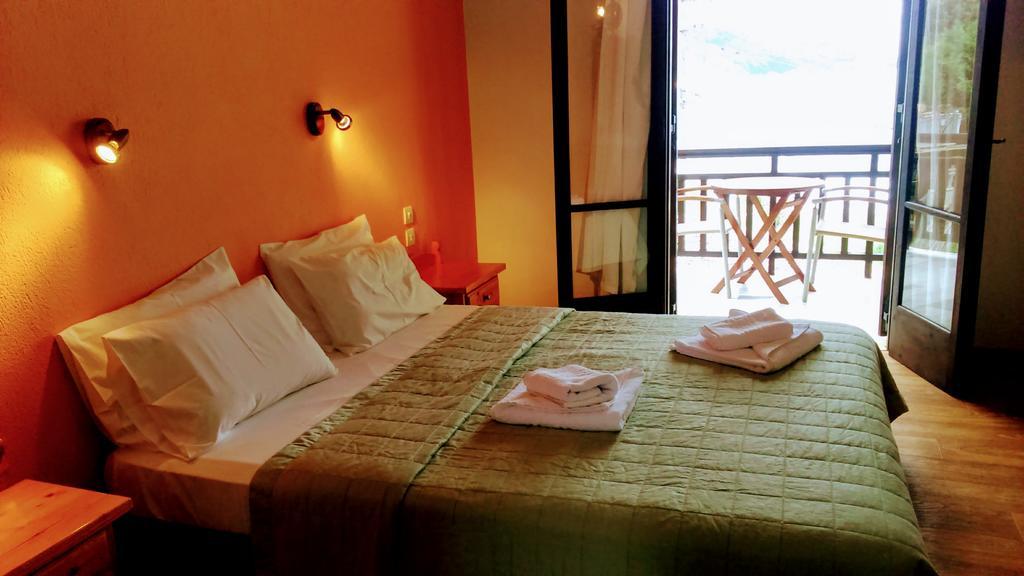 Hotel Votsala Chorefton Bagian luar foto