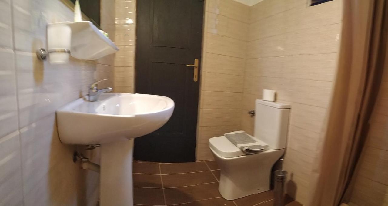 Hotel Votsala Chorefton Bagian luar foto